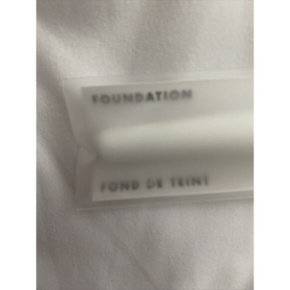 e.l.f. Foundation Brush Set of 2 Cruelty Free Vegan New in Box - Picture 4 of 8